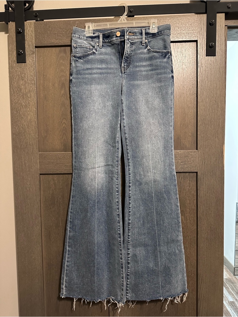 Express Women's Wide Leg Jeans in Faded Blue